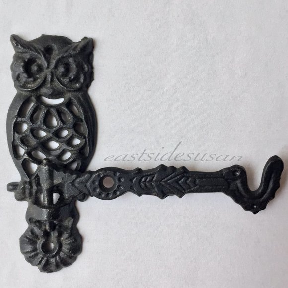 Vintage Other - Retro 70s Cast Iron OWL Hook  *Authentic Vintage*